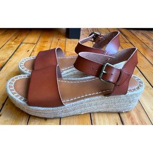 Espadrille Platform Sandal • Universal Thread